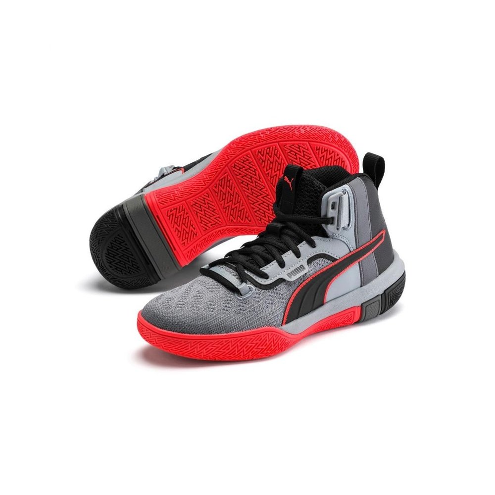 NWOT Boys 7c puma Legacy Disrupt Basketball shoes